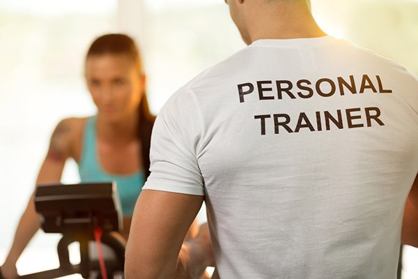 https://www.verybravo.com/wp-content/uploads/2019/12/personal-trainer.jpg